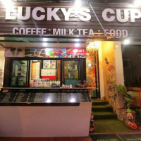 Lucky's Cub Coffee food