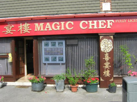 Magic Chef outside