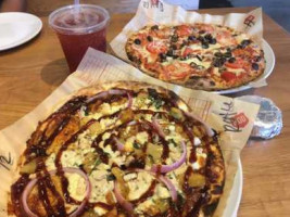 Mod Pizza food