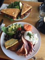 Esher Street Cafe & Deli food