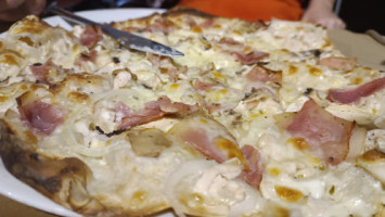 Pizzeria Di Piero food