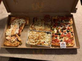 Pizza Hut food