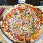 Pizzeria L' Italiano food
