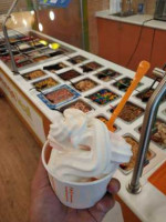 Orange Leaf Frozen Yogurt food