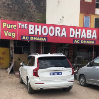 The Bhoora Dhaba outside