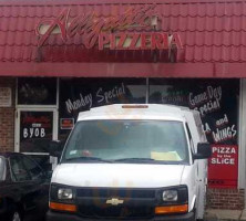 Allegretti's Pizzeria outside