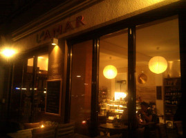 L `amar Restaurant Cafe Feinkost inside