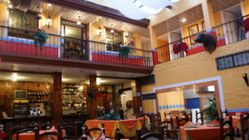Centro Español Restaurante Tapas Bar Y Salón De Eventos Y Banquetes. inside