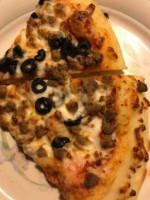 Eureka Pizza food