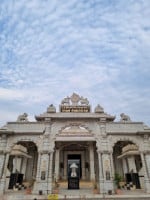 Shri Hinkargiri Jain Shwetambar Tirth outside