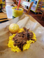 Dickey's Barbecue Pit food