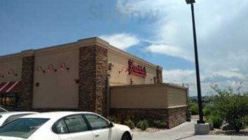 Freddy's Frozen Custard Steakburgers outside