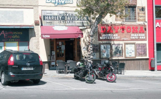 Daytona Road Side Cafe outside