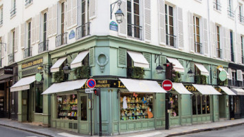 Laduree Bonaparte inside