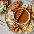 Tóng Fú Lěng Qì Fàn Diàn (restoran Tong Fook) food