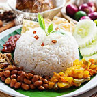 Warung Kak Saripah food