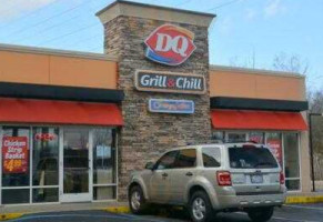 Dairy Queen Grill Chill outside