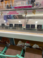 Marble Slab Creamery outside