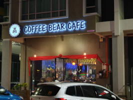 Coffee Bear Cafe outside