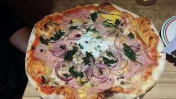 Pizzeria Cascata food