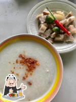 Aling Didi's Lugawan food