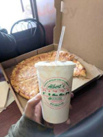 Albert's Pizza Bayshore food