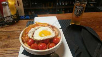 Tribes Ale House-tinley Park food