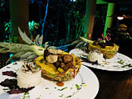 Cascadas Farallas Waterfall Villas food