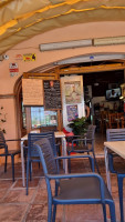 Cafeteria Cristobal inside