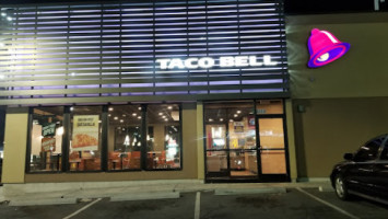 Taco Bell outside