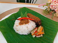 Dapo Ghanung food