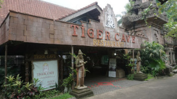 Tiger Cave outside