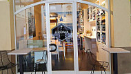 Aroma Winebar Enoteca inside