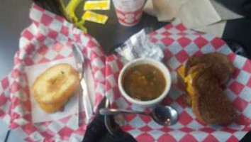 Tom+chee Fort Collins food