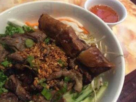 Pho Truong food