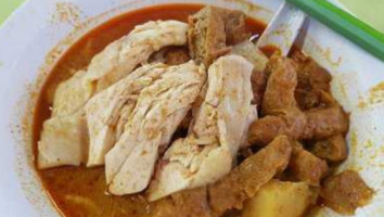 Ah Heng Curry Chicken Bee Hoon Mee inside