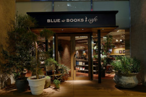 Blue Books Cafe Shizuoka outside
