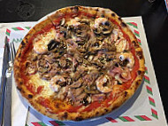 Pizzeria O' Sole Mio food