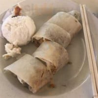 Maxwell Hainanese Chicken Rice (turf Club Rd) food