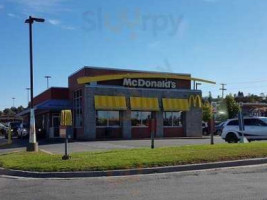 Mcdonald's outside