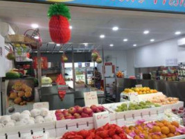Boon's Fresh Fruits And Juices food