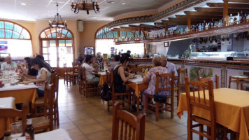 Bar Restaurante El Porche S.l inside