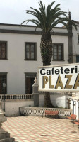 -cafetería Plaza outside