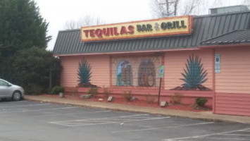 Tequilas Grill outside