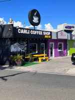 Carli Coffee Shop outside