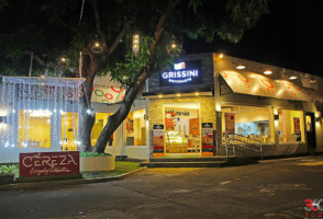 Grissini outside