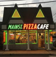 Main St Pizza Cafe outside