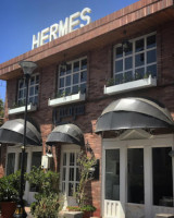 Hermes Cafe outside
