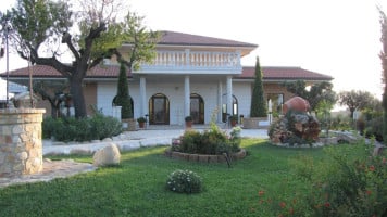 Villa Reale Resort outside