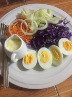 โคโลญคาเฟ่ Cologne Cafe’ Comida